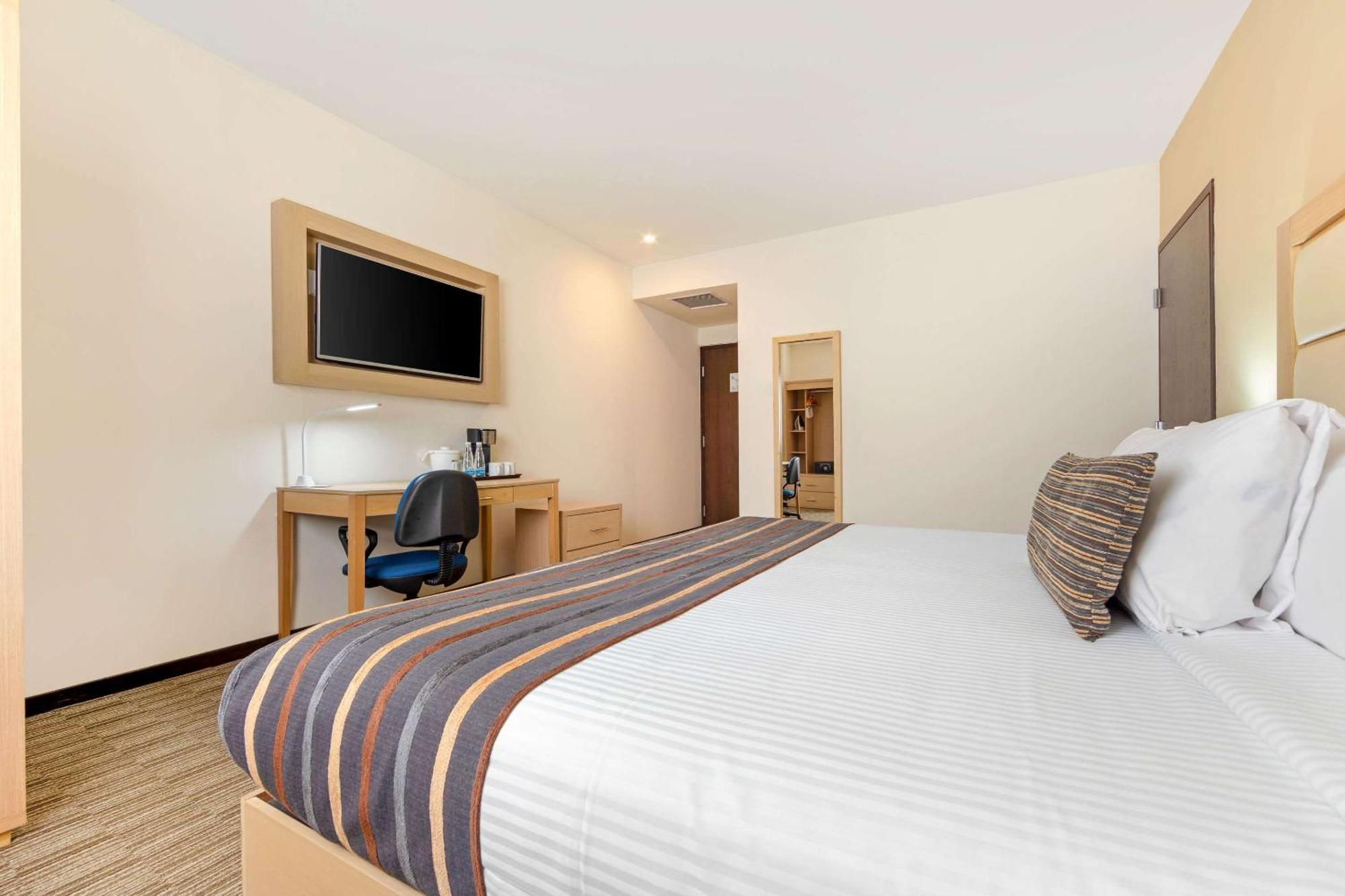 Sleep Inn Monterrey San Pedro Exterior photo